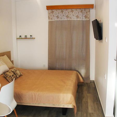 Fully Renovated Small & Cosy Studio Афины Экстерьер фото