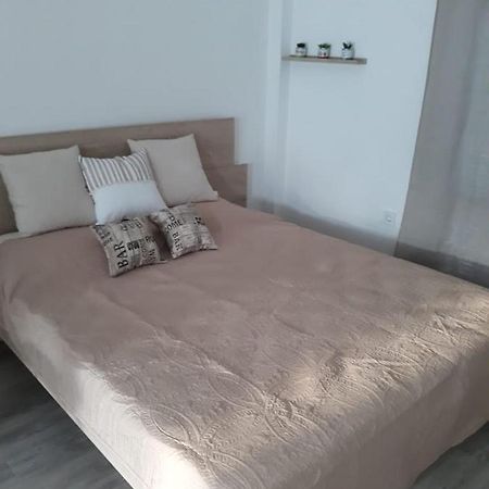 Fully Renovated Small & Cosy Studio Афины Экстерьер фото